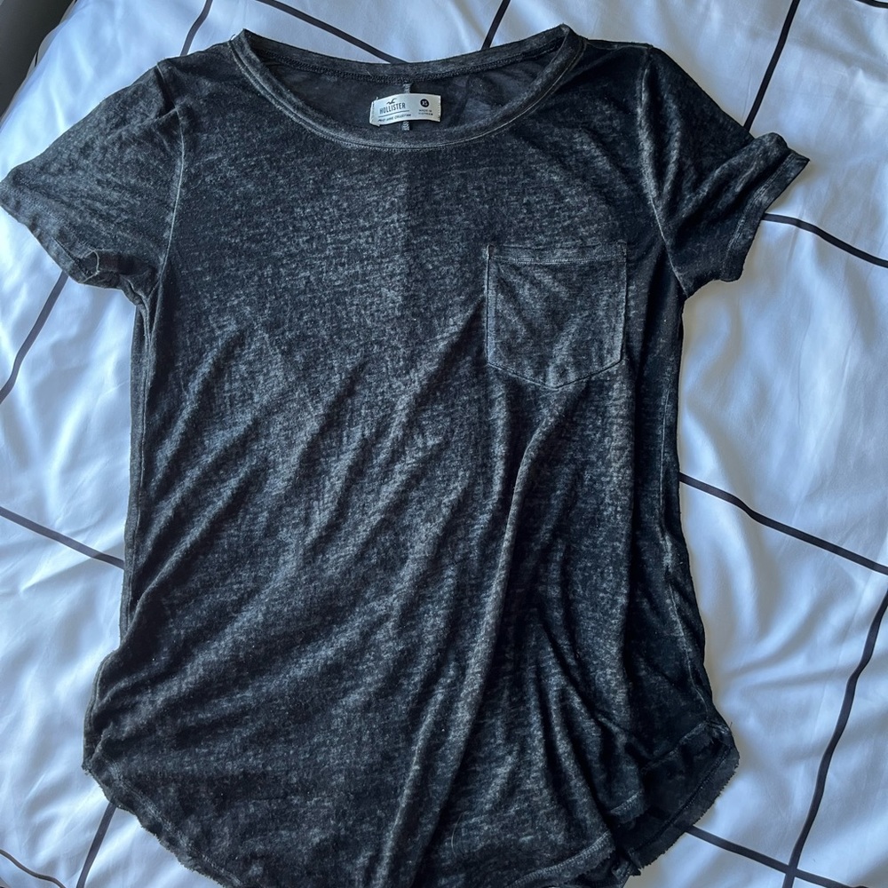 Grey Hollister Tee